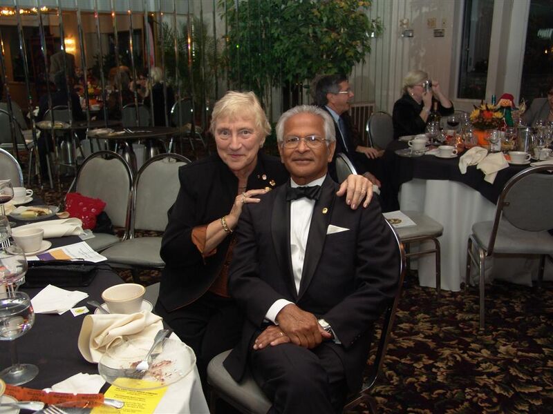 File:PDGMaybelleTwohie2004 Jag Rao.jpg